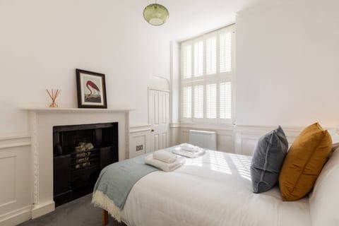Pierrepont Street - Most Central Location - Charming 1-Bed Apartment
