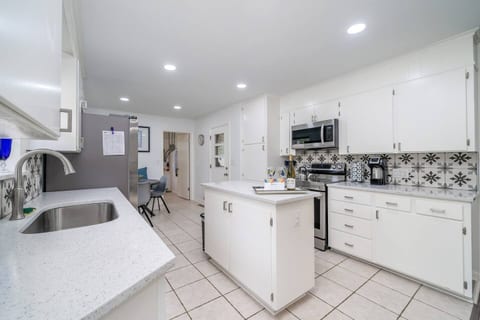 Fully Equipped spacious kitchen