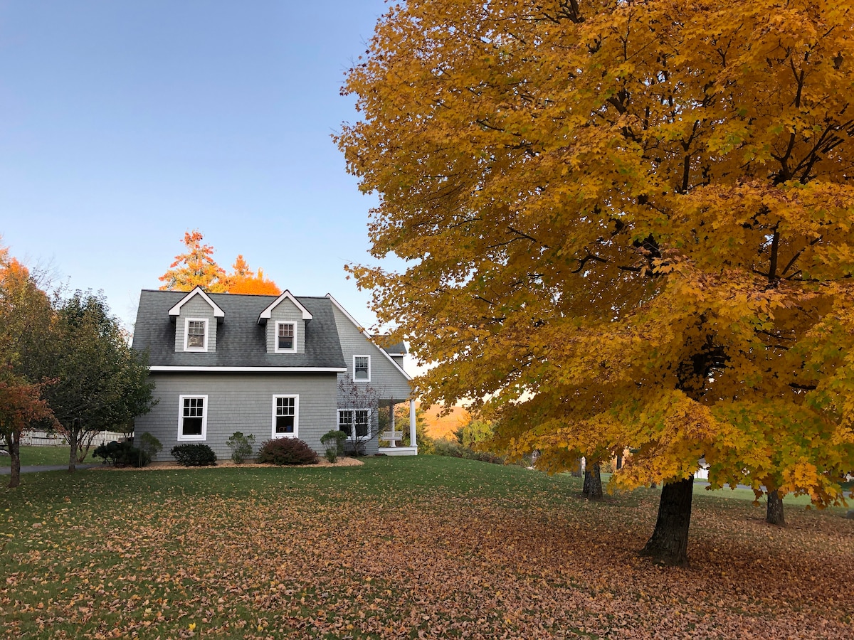berkshires-fall-escape-with-views-and-cozy-fireplace/