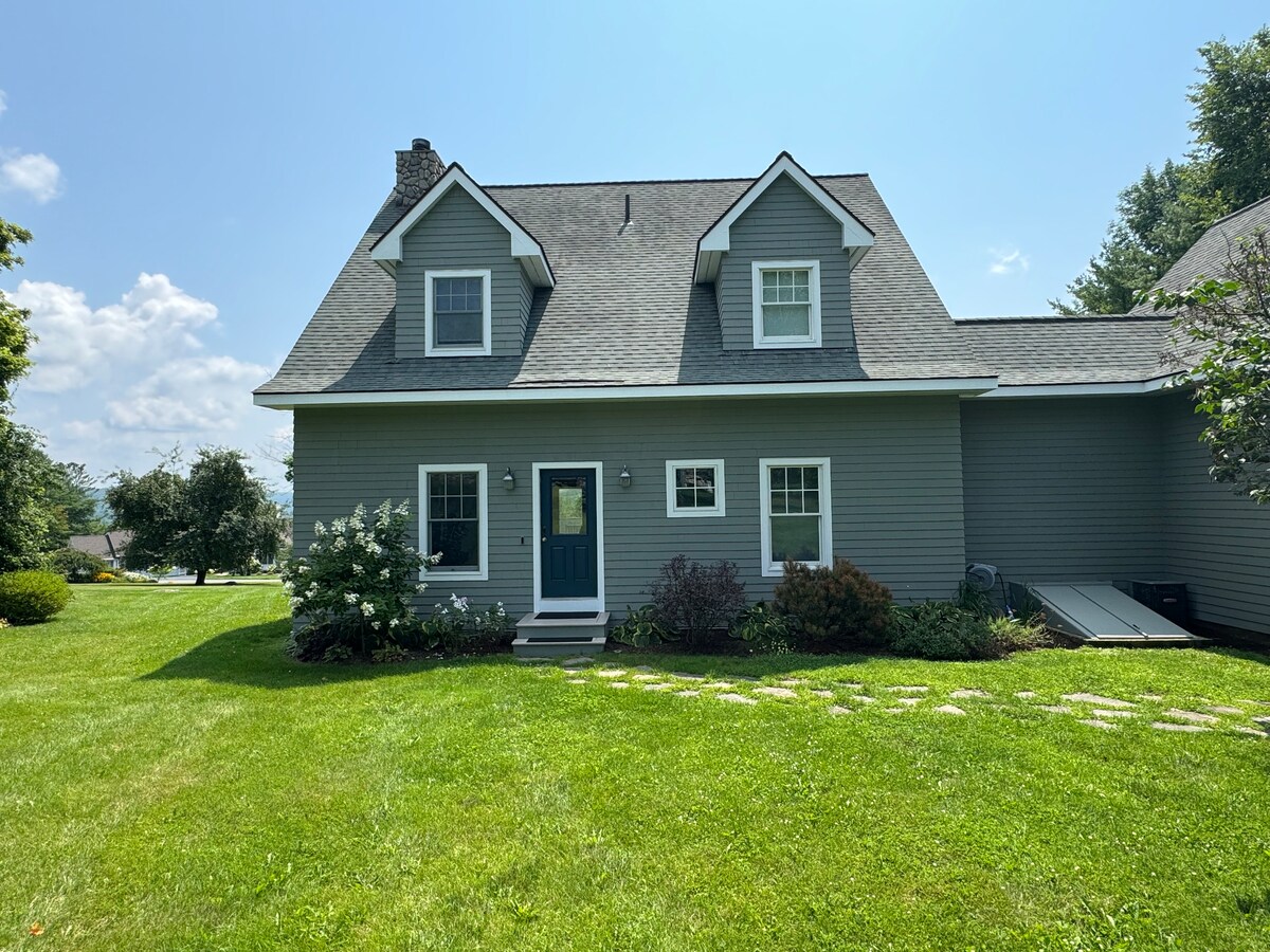 berkshires-fall-escape-with-views-and-cozy-fireplace/