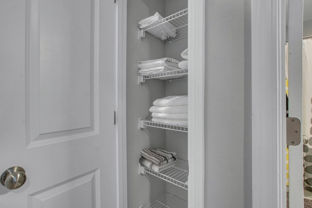 Extra linens and towels 