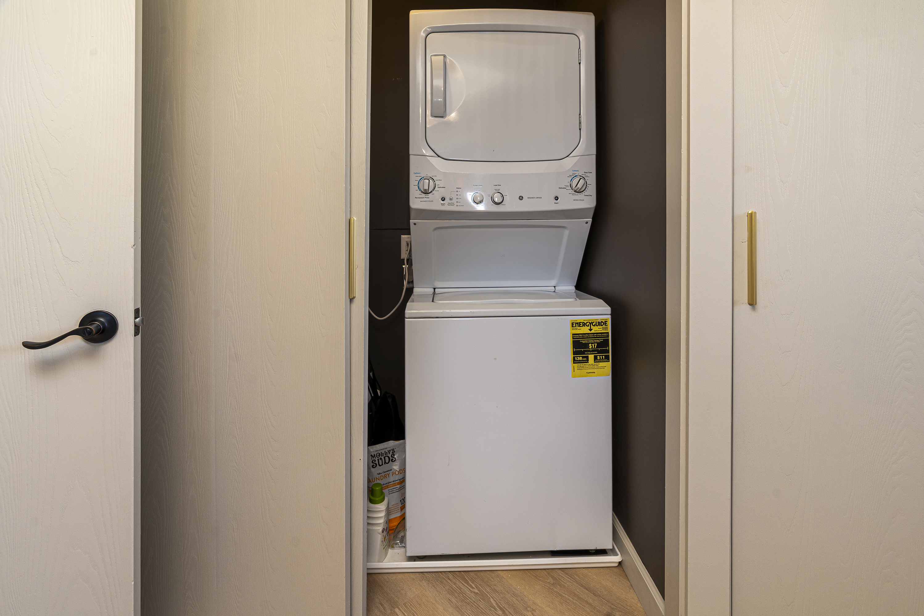 Wash and dryer for use