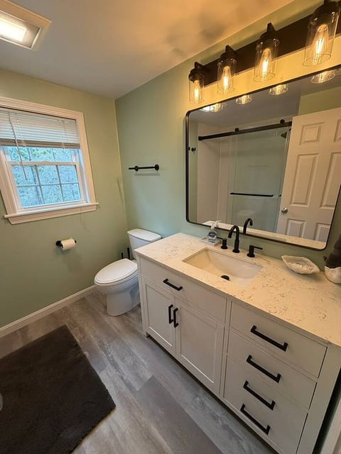 Cape Cod Getaway - 3BR/2BA Beach Pass Included