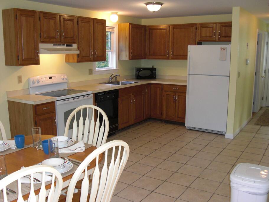 cape-cod-getaway-3br2ba-beach-pass-included/