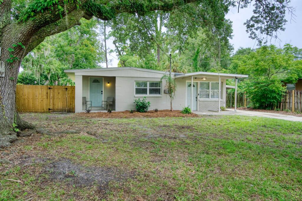 fully-renovated-house-10-min-to-mayo-clinic/