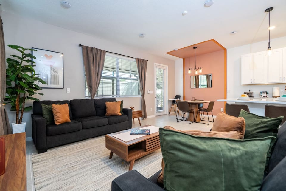 3BR Game Room Home - 20min Disney + Pool - Davenport