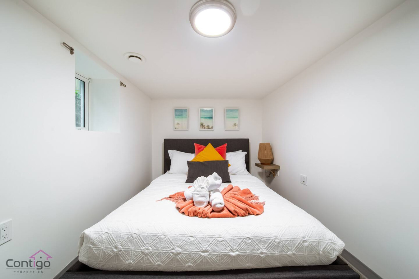 Drift off to sleep in the comfort of a queen-size bed. This restful room makes your stay feel like home.