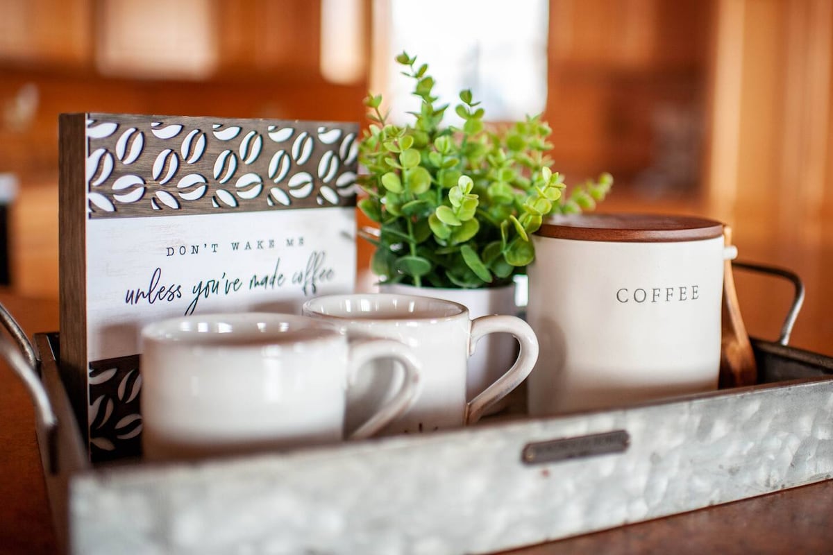 cozy-clean-cabin-on-sugar-pontoonjet-ski-rental/