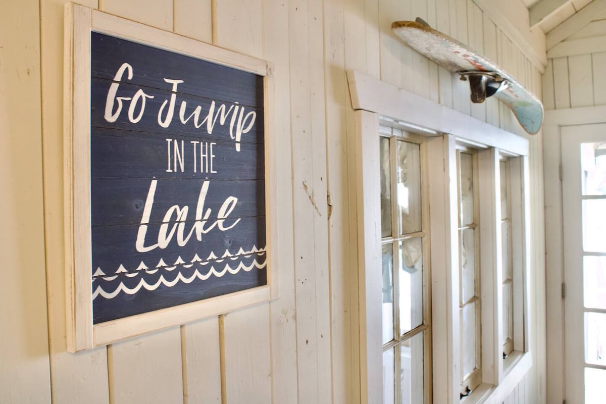 cottage-on-clearwater-pontoonjet-ski-rental/