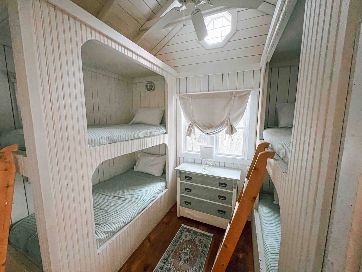 cottage-on-clearwater-pontoonjet-ski-rental/