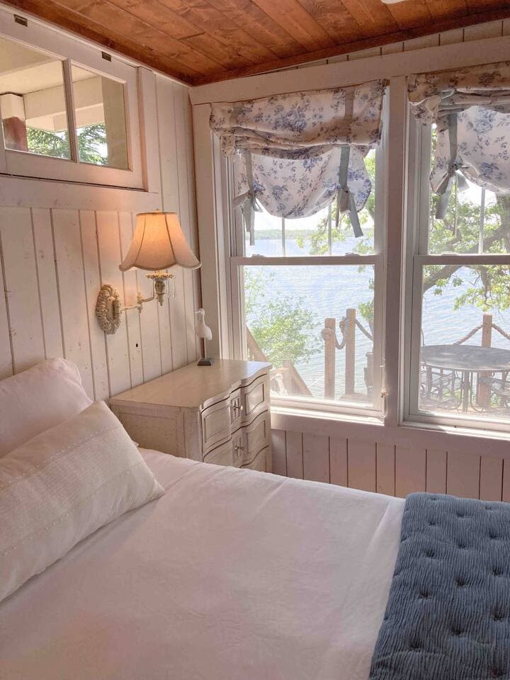 cottage-on-clearwater-pontoonjet-ski-rental/