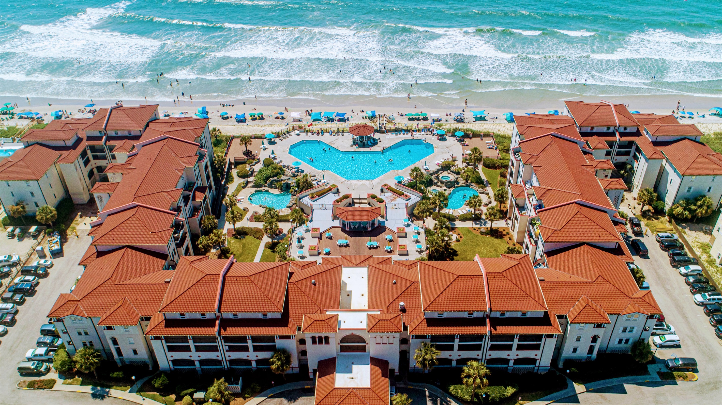Beautiful oceanfront courtyard with 3 pools & 2 hot tubs