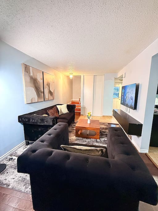 3BR Retreat | AC | Sleeps 8 | King Bed | Mill Wood