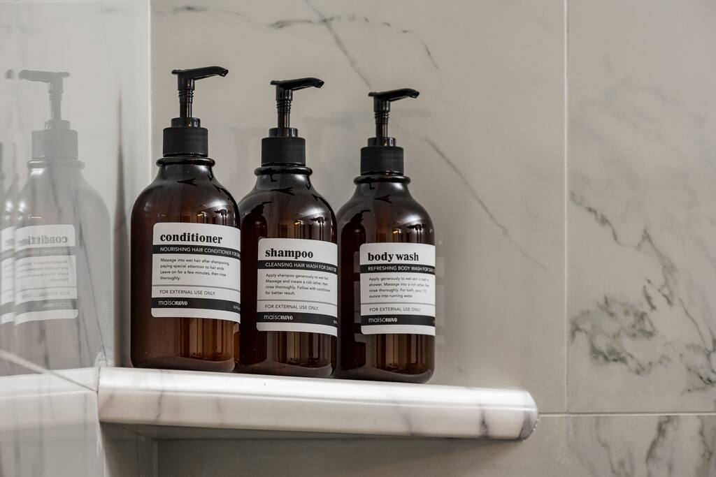 plush-king-beds-near-downtown-denver-or-fast-wifi/