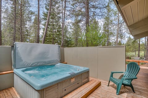Sunriver Resort Home-A/C, SHARC-Golf View-Pool Tbl