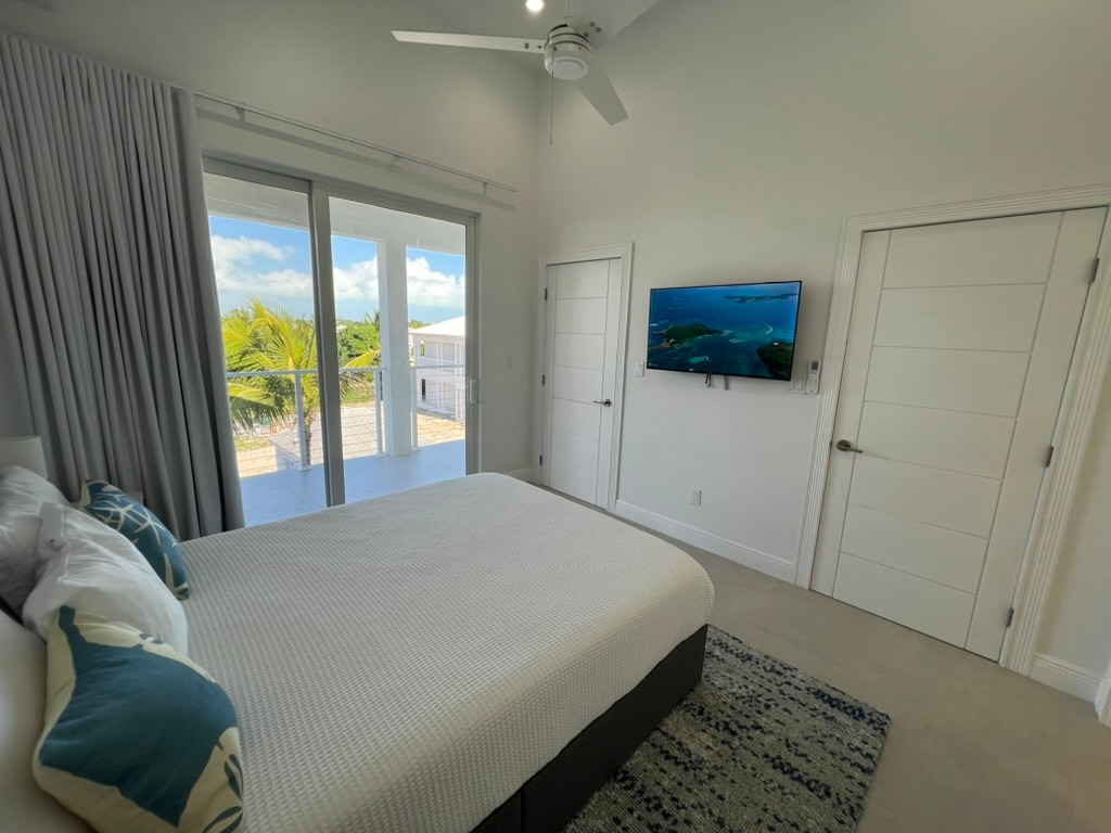 grace-bay-new-luxurious-home-3+-bedrooms-and-pool/