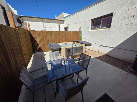 Private Hot Tub · 2BR Downtown Cañon City