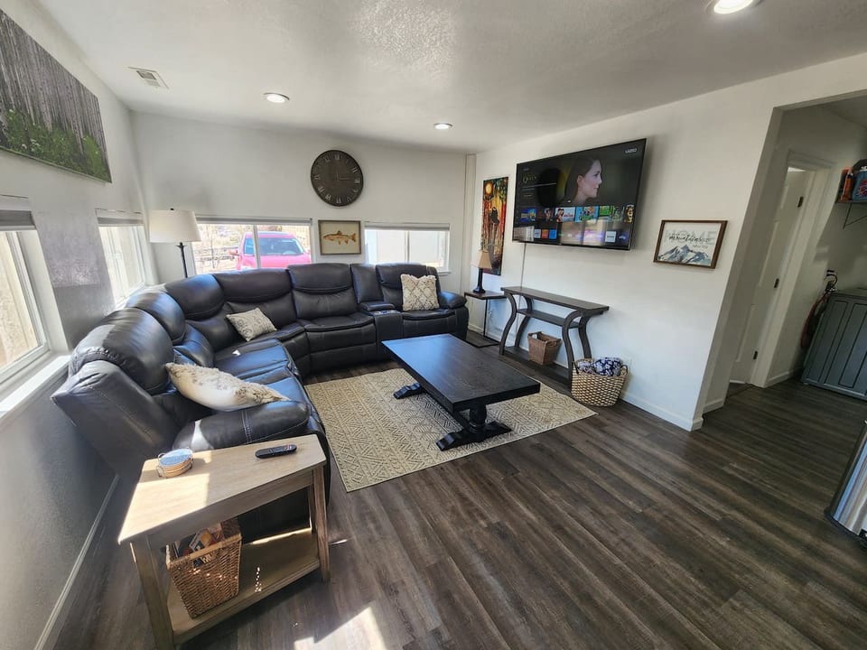 Babbling Brook Apartments - Cañon City