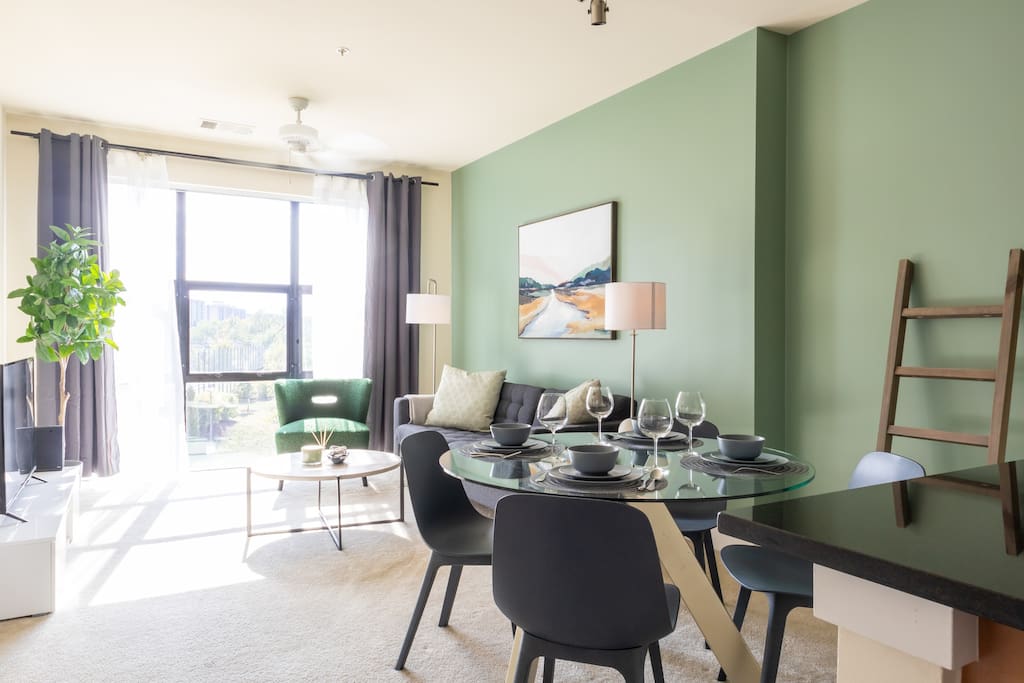 Living Room || View 1