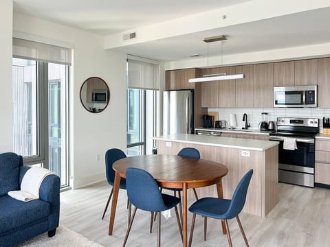 Cloudy 2BR|Skyline View|Tysons Corner|Free Parking