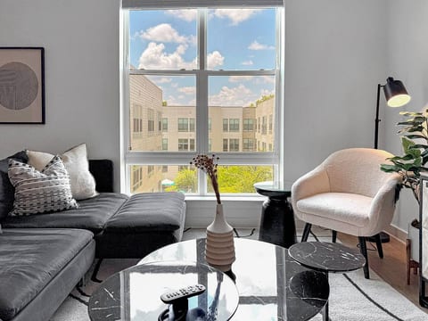 Living Room Area | Overlooks Courtyard 
