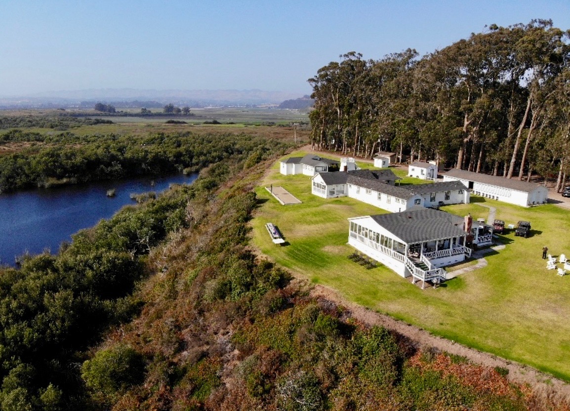 dune-lakes-storybook-cottage/