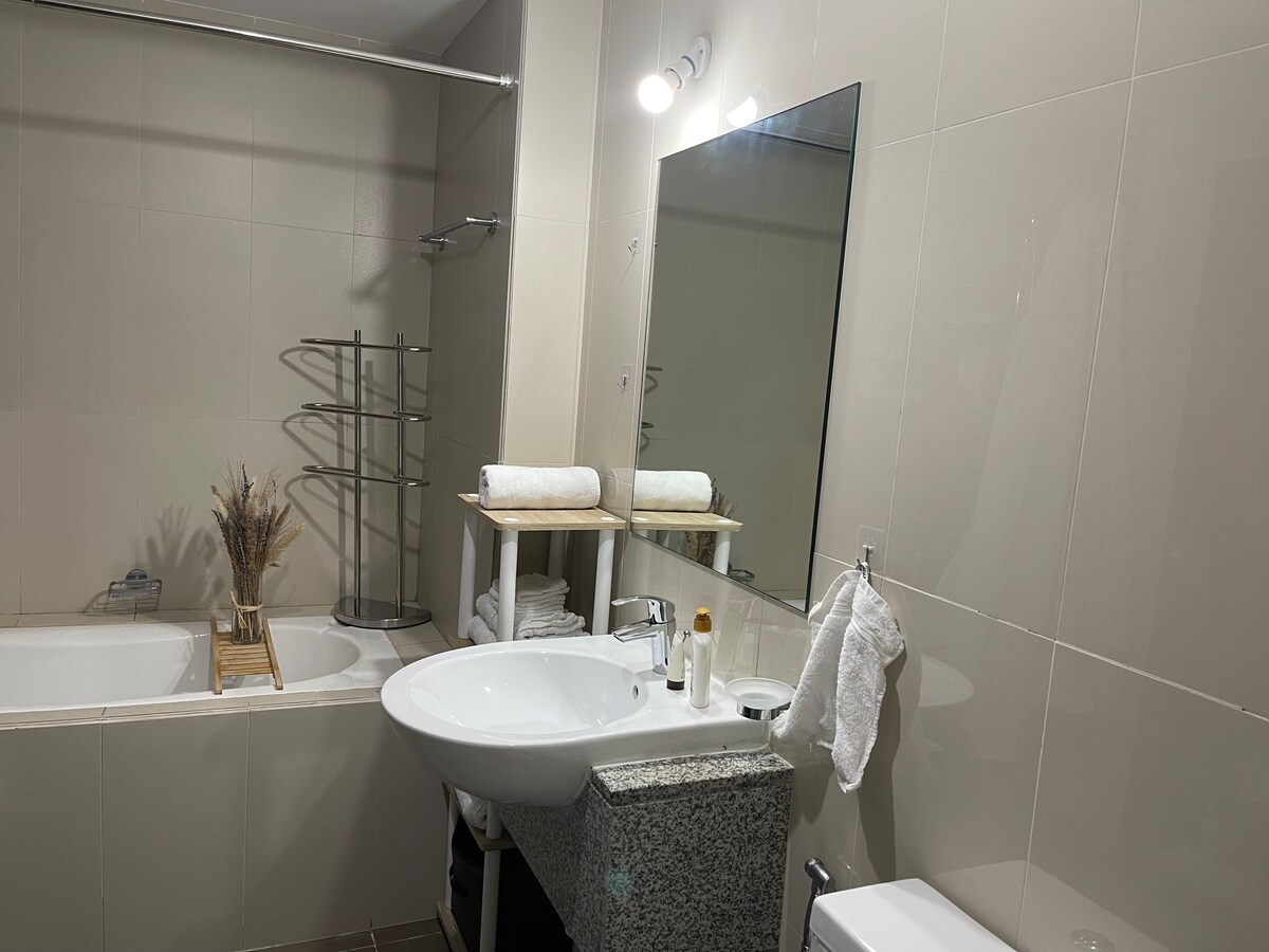 Modern Minimalist Apartment image 22