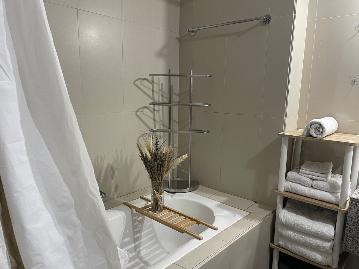 modern-minimalist-apartment/