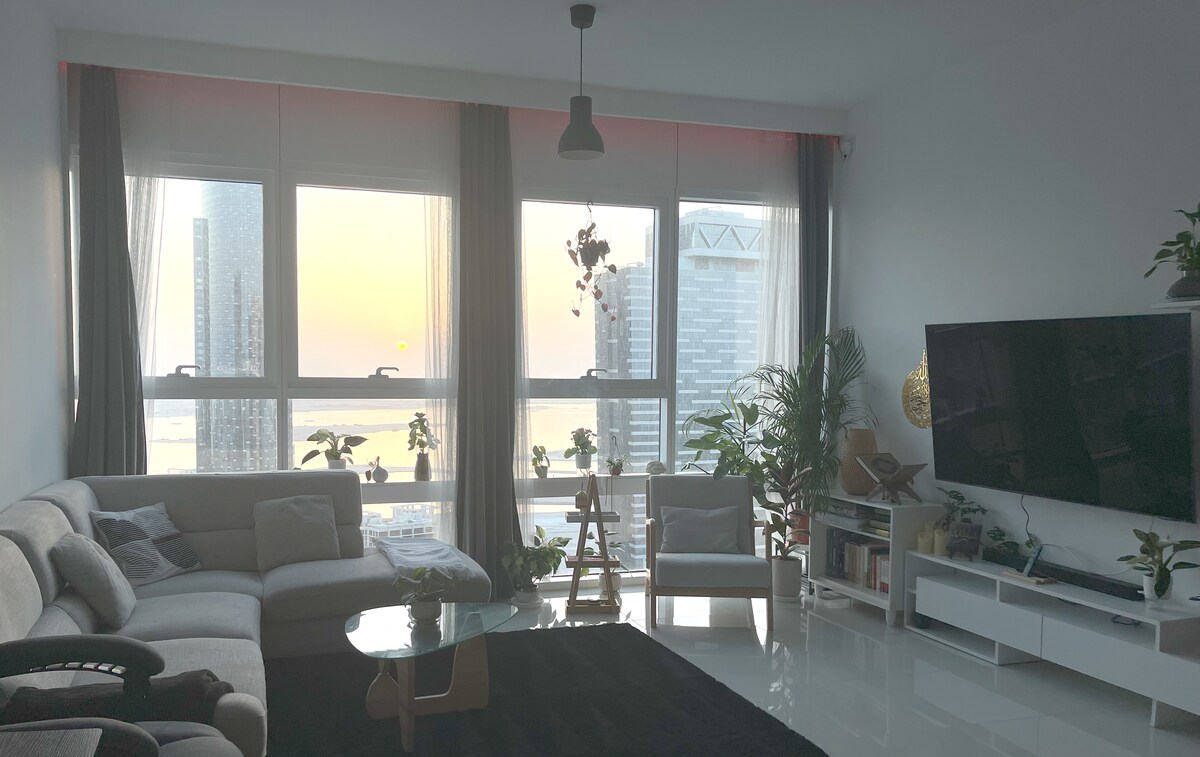 modern-minimalist-apartment/