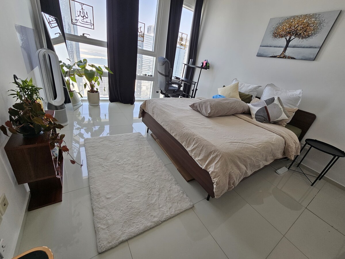 modern-minimalist-apartment/