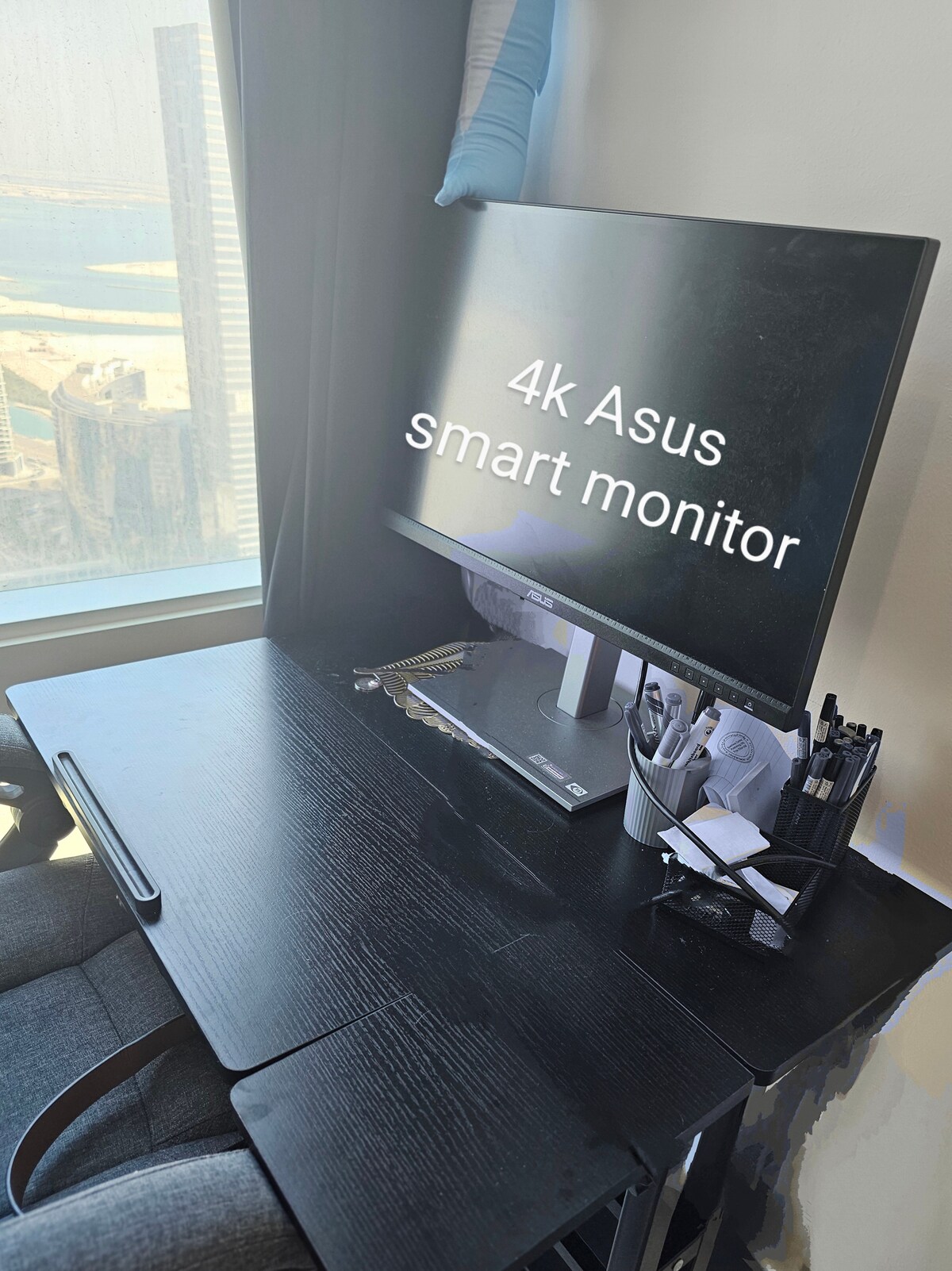 Modern Minimalist Apartment image 29