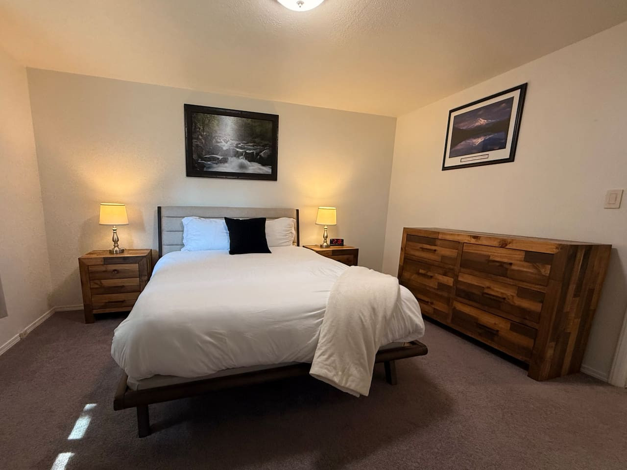 helm's-haven-a-cozy-traveler's-retreat-in-boise/