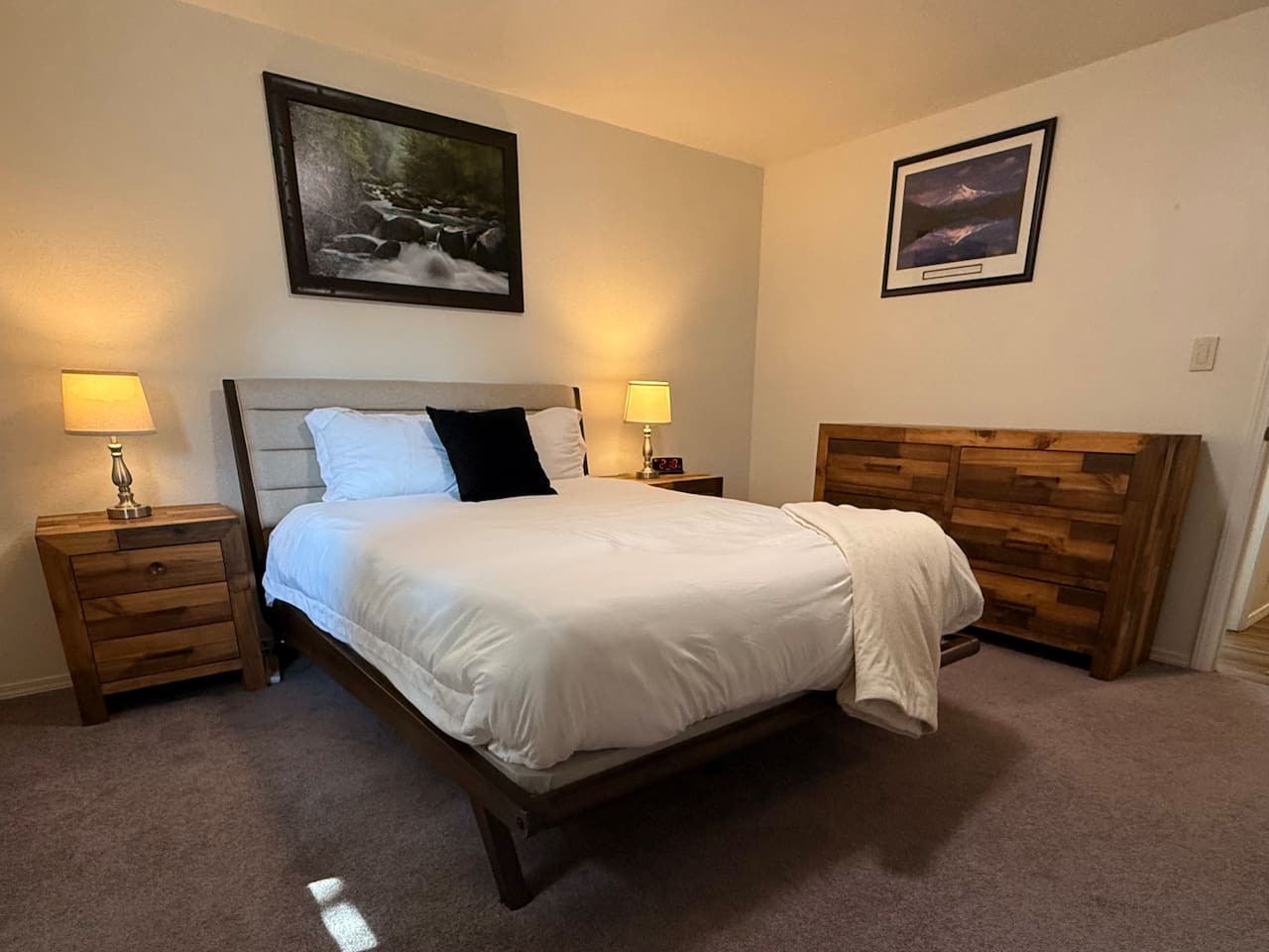 helm's-haven-a-cozy-traveler's-retreat-in-boise/