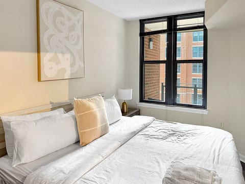Natural Calm 2BR|Rooftop View|Capitol Hill + Metro