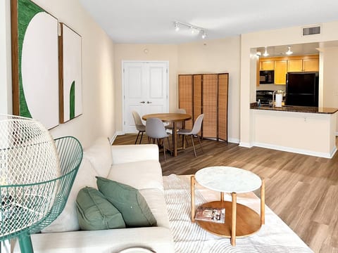 Natural Calm 2BR|Rooftop View|Capitol Hill + Metro