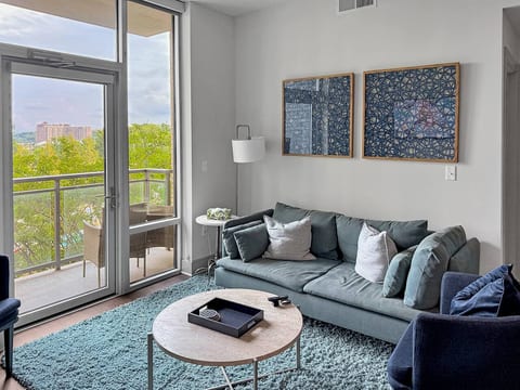Azure Escape 2BR/2BTH: Tysons | Pool |Free Parking