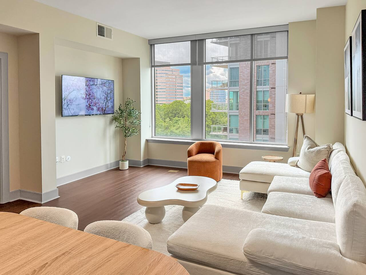 Sunlit 1BR |Tyson High-Rise| Pool + Parking| Patio