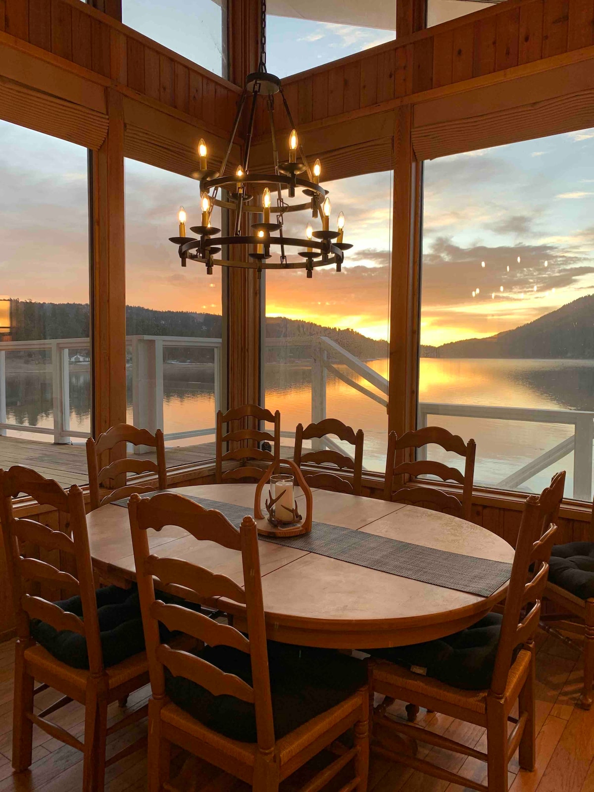 deep-water-lakefront-home.-sunset-views./