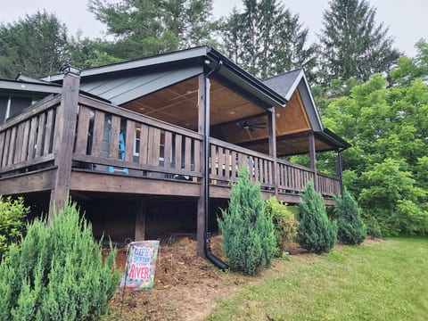 Dog-Friendly Riverfront Cabin.
