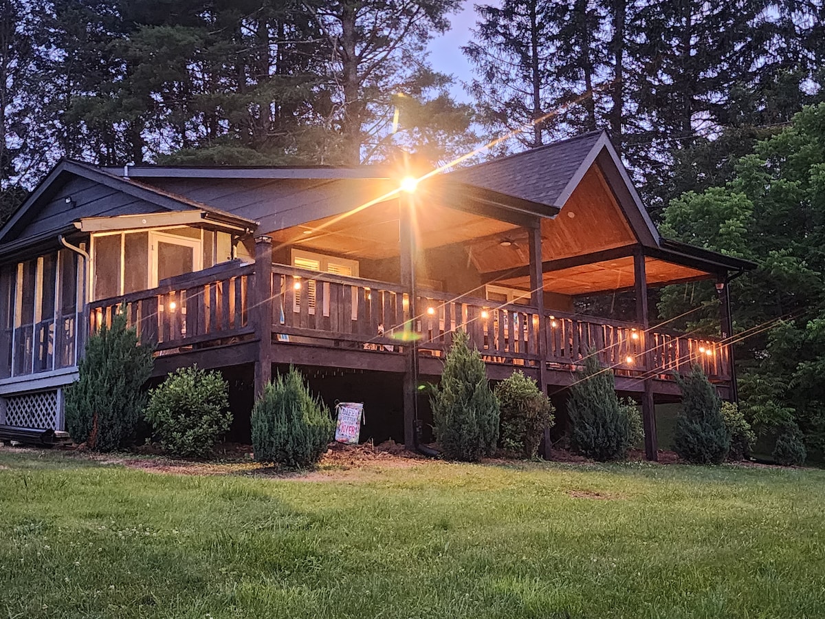 “New Riverfront Cabin – Fire Pit & Tubing Fun” image 1