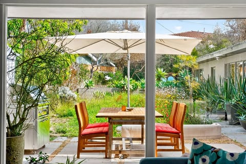 Mid-Century 2BR Home • Art & Garden Views
