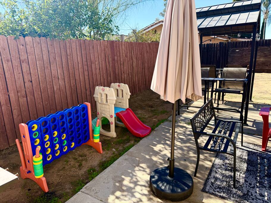 casa-saguaro-dual-master-home/