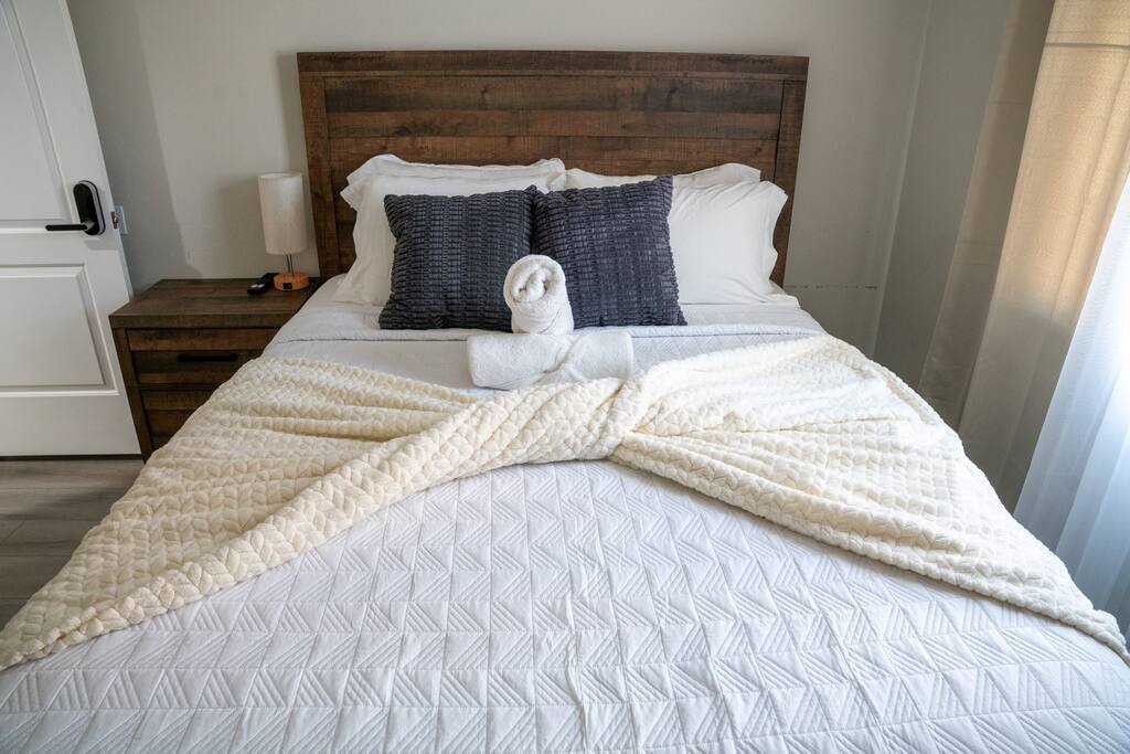 casa-saguaro-dual-master-home/