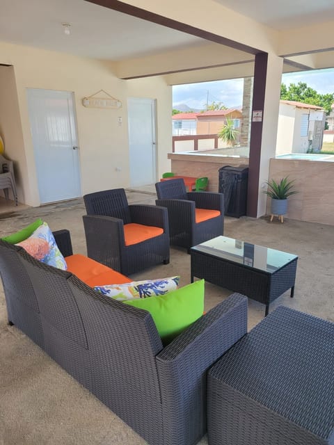 Beach house with pool, A/C, WiFi, cable, Salinas PR image 5