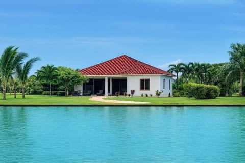 Villa w/ Butterfly House + Full Resort Access!