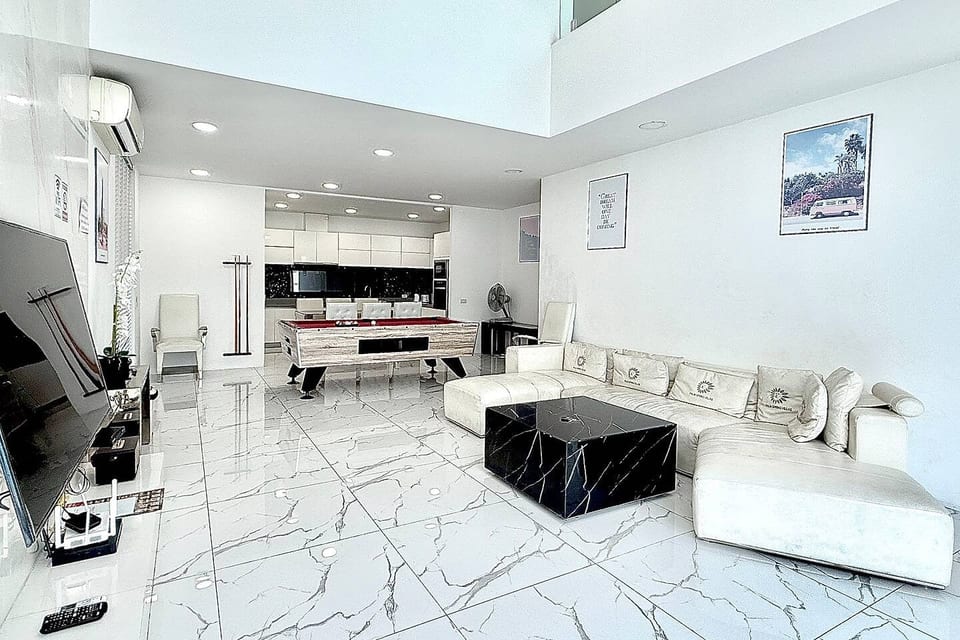 Palm Spring Villas Pattaya –Pool Villa in the City - Pattaya City