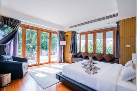 Luxury Private Beach Pool Villa, Pattaya