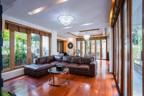 Luxury Private Beach Pool Villa, Pattaya