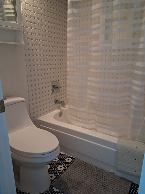 Townhome near Top Golf and Texas Health Dallas