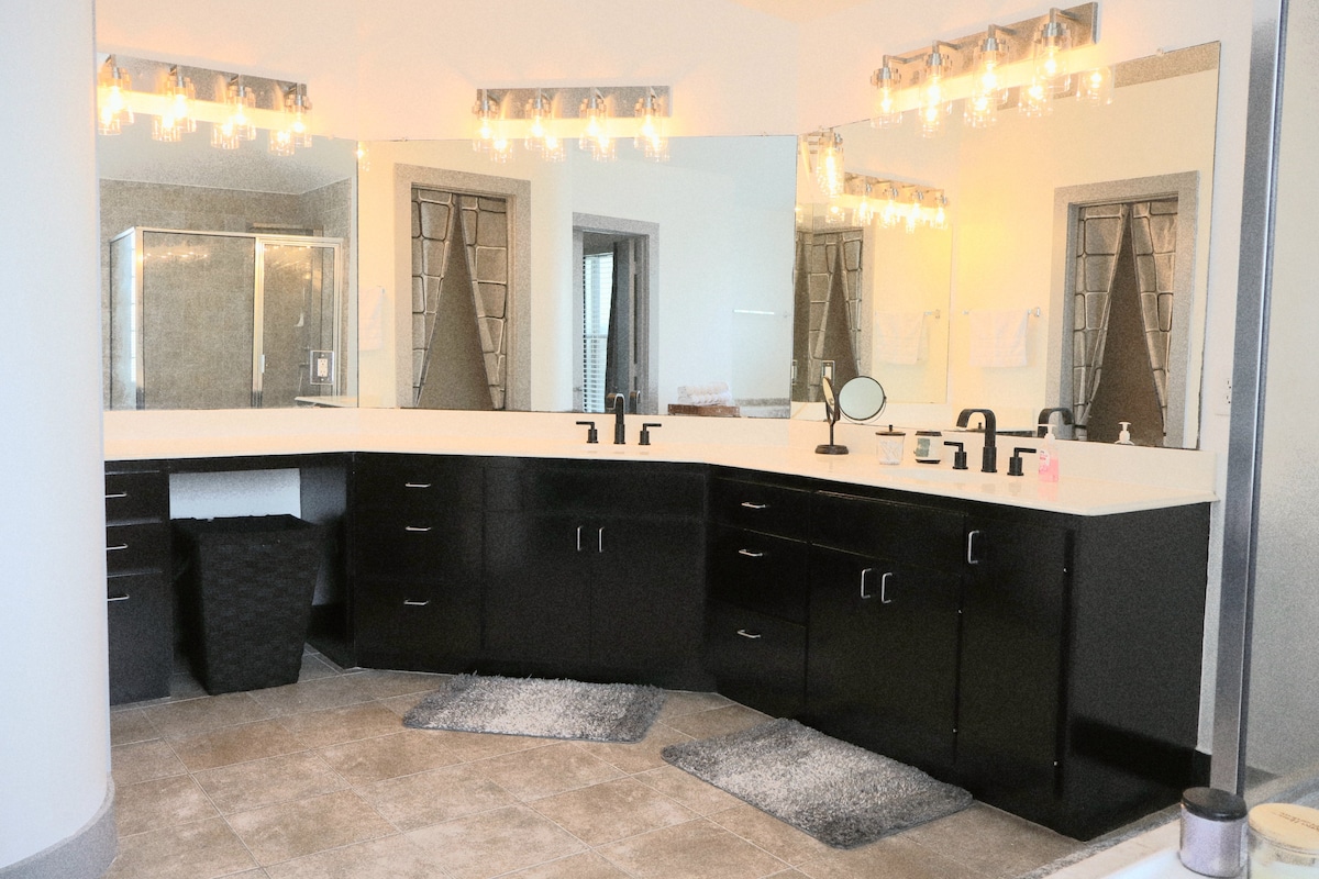 Another angle of the double sinks